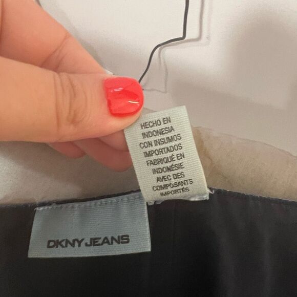 DKNY Blue Denim Belted Mini Pleated Sleeveless Jumper Dress Size Medium - Picture 9 of 10